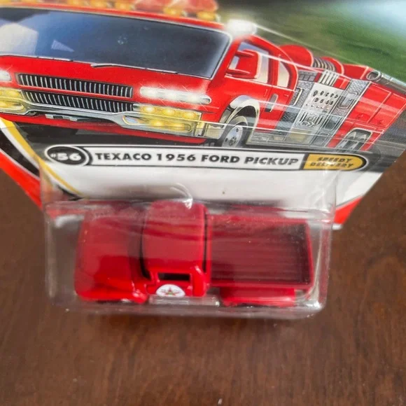 Matchbox Texaco 1956 Ford Pickup #56 of 100 Vehicles Red NEW - Picture 6 of 8